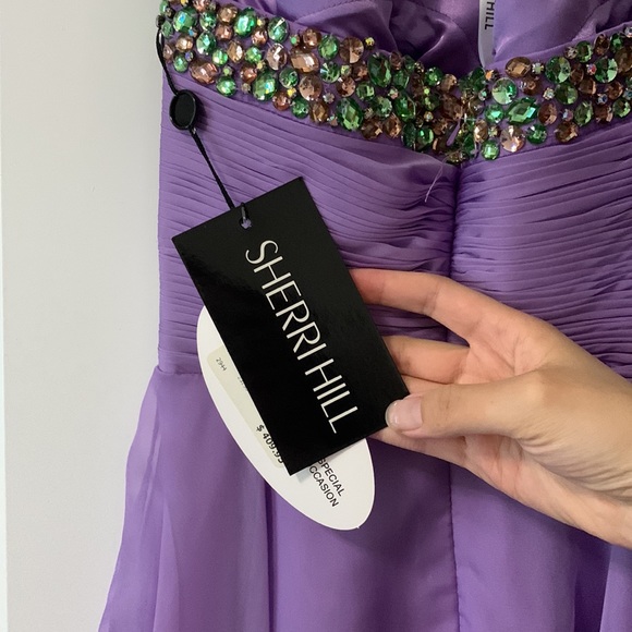 Sherri Hill Keyhole Short Prom Dress (Lilac) - Picture 4 of 7